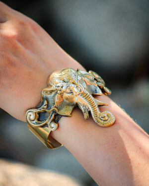 Royal Trunk Bangle